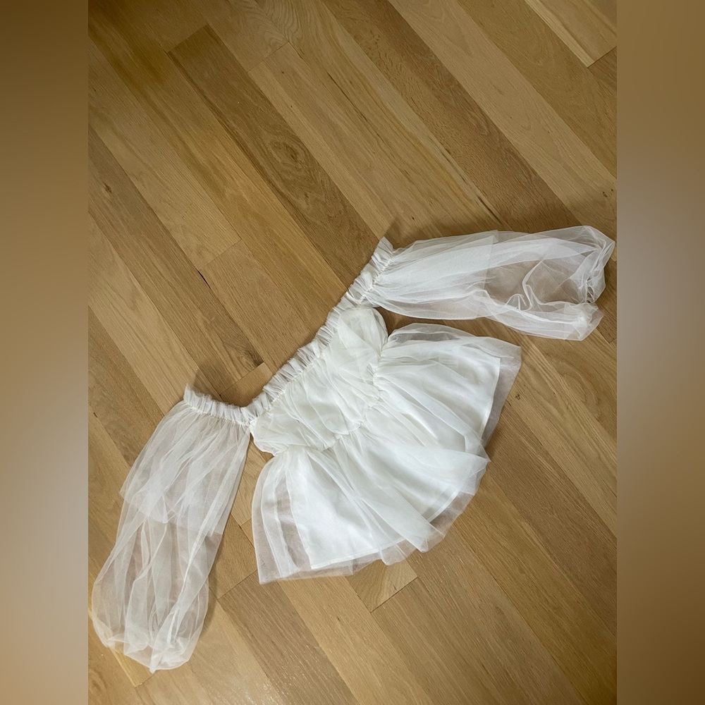 Vici White Off-Shoulder Sheer Sleeve Top